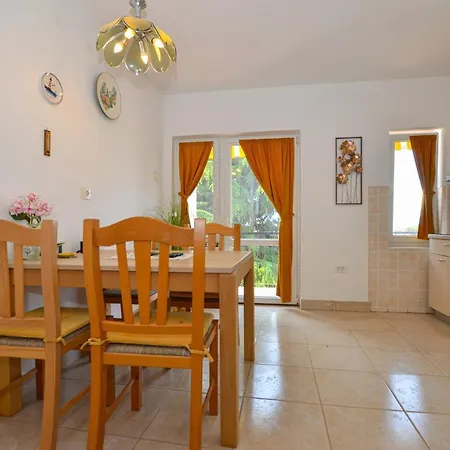 Apartament Lidia *