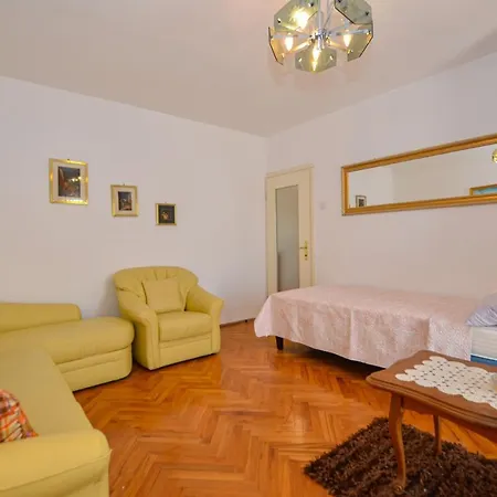 Apartament Lidia