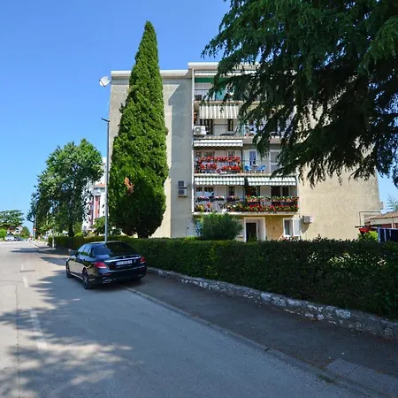 Apartament Lidia *